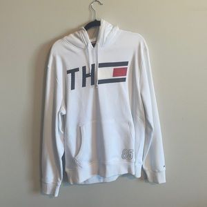 NWOT Tommy Hilfiger Men’s L Hoodie